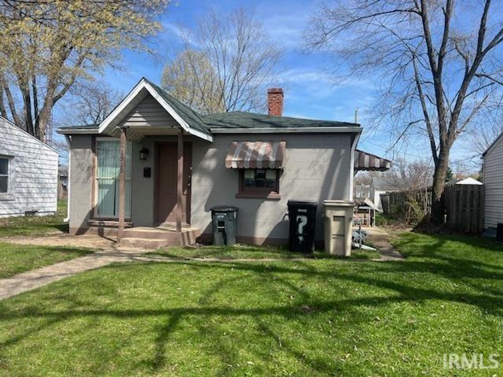 Photo of 1310 Goodland Avenue, South Bend, IN 46628 (MLS # 202612038)