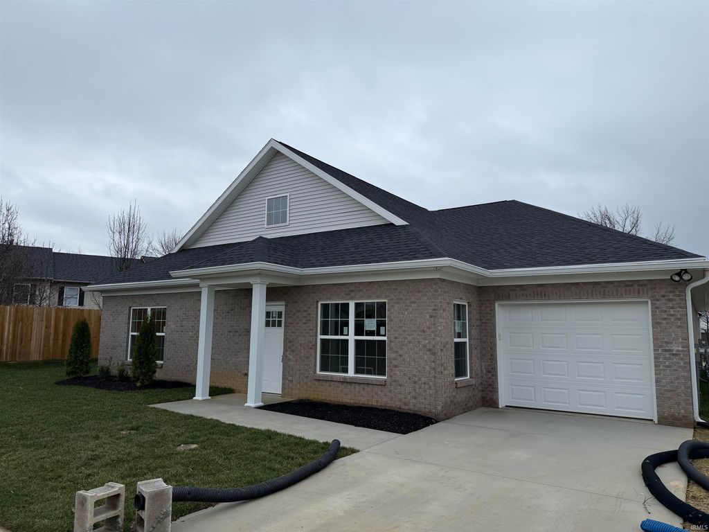 Photo of 6748 Solstice Lane, Evansville, IN 47715 (MLS # 202607135)