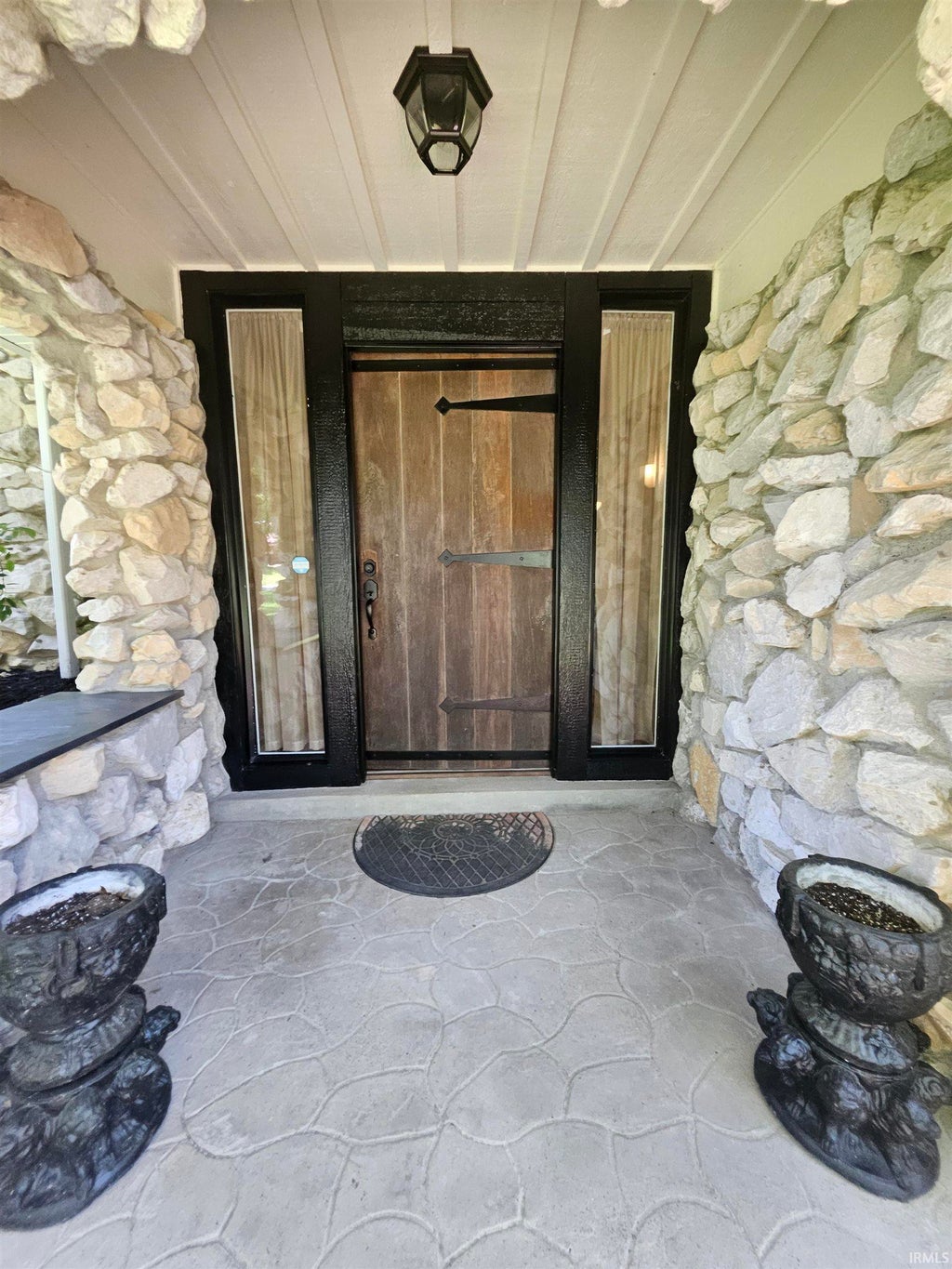 Photo of 2251 Viehe Drive, Evansville, IN 47725 (MLS # 202626488)