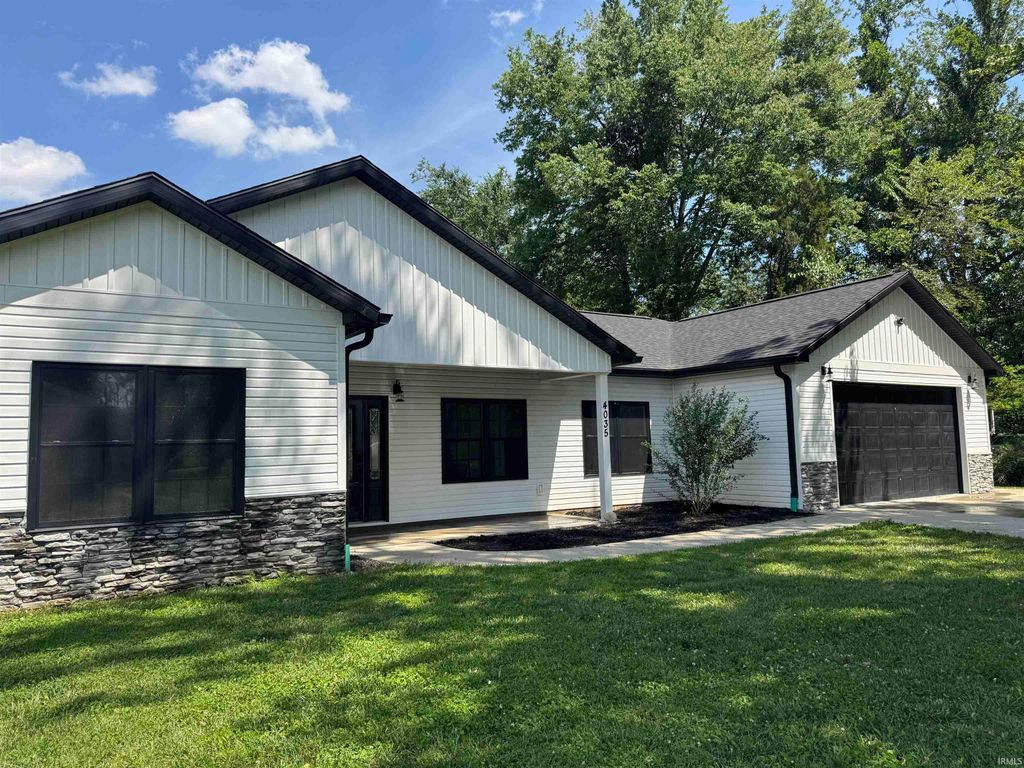 Photo of 4035 N Maple Street, Richland, IN 47634 (MLS # 202625951)