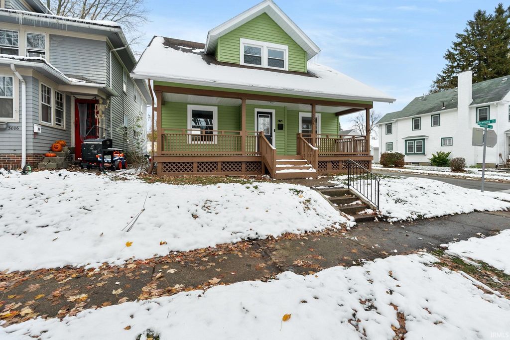 Photo of 3004 Hoagland Avenue, Fort Wayne, IN 46807 (MLS # 202545752)