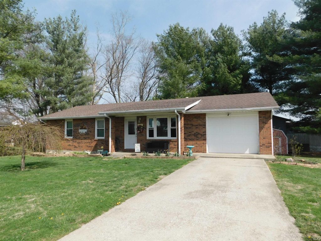 Photo of 116 Nichols Avenue, Salem, IN 47167 (MLS # 202610098)