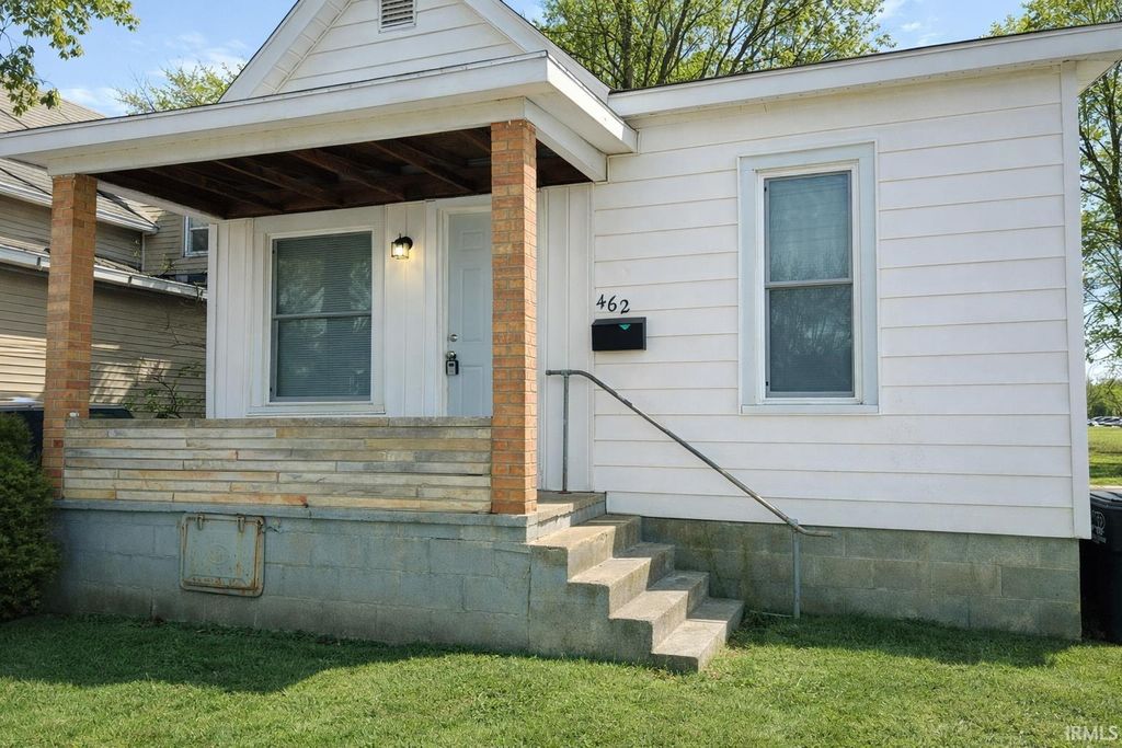 Photo of 462 Prospect Avenue, Kendallville, IN 46755 (MLS # 202616116)