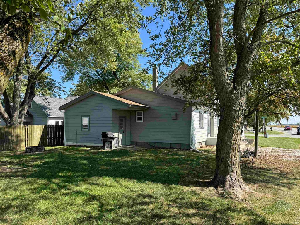 Photo of 6010 N 600 W, Decatur, IN 46733 (MLS # 202539279)