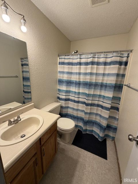 Tiny photo for 1921 W Misty Autumn Court, Kokomo, IN 46901 (MLS # 202626758)