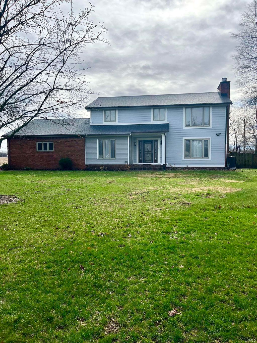 Photo of 1430 Woodscliff Drive, Anderson, IN 46012 (MLS # 202608217)