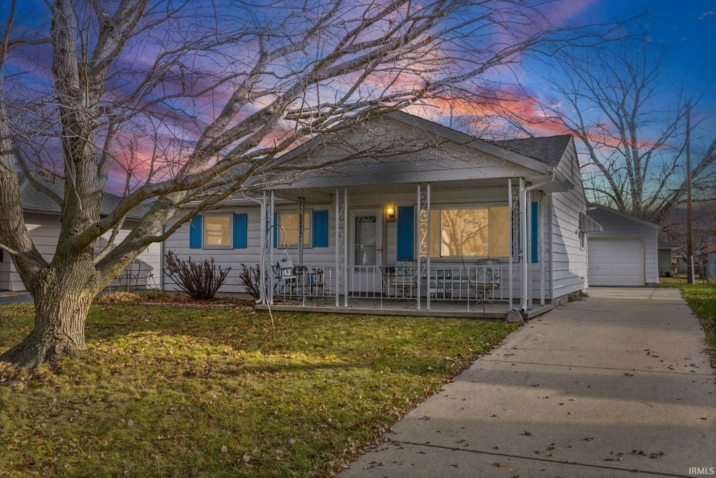 Photo of 2541 Edgelea Drive, Lafayette, IN 47909 (MLS # 202547575)