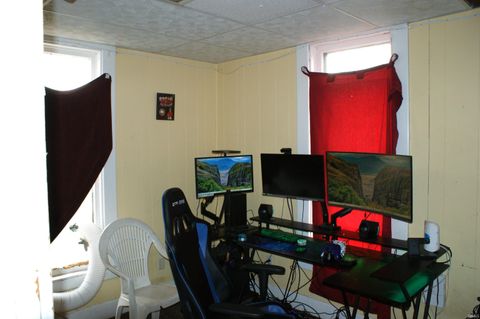 Tiny photo for 415 W Broadway Street, Kokomo, IN 46901 (MLS # 202611936)