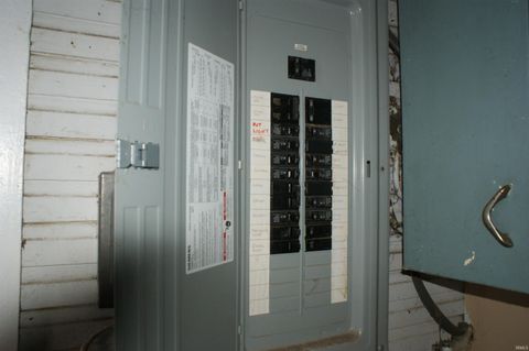 Tiny photo for 415 W Broadway Street, Kokomo, IN 46901 (MLS # 202611936)