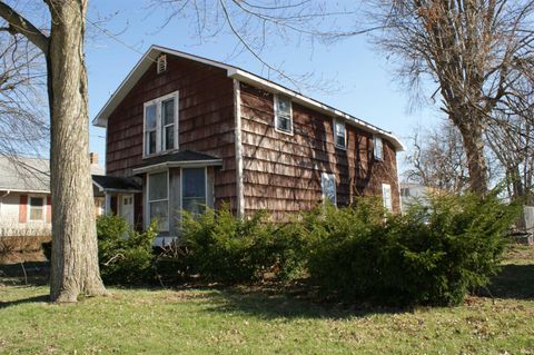 Tiny photo for 415 W Broadway Street, Kokomo, IN 46901 (MLS # 202611936)