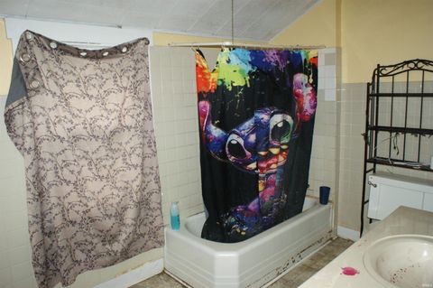 Tiny photo for 415 W Broadway Street, Kokomo, IN 46901 (MLS # 202611936)