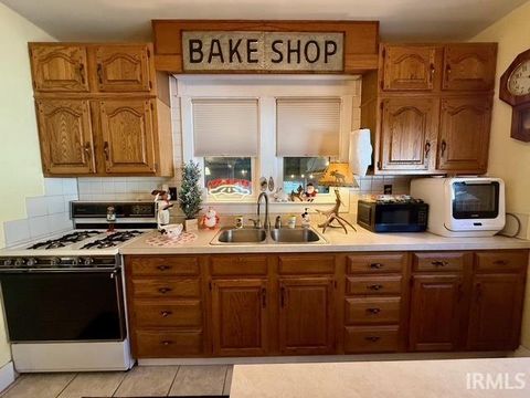 Tiny photo for 1207 S Delphos Street, Kokomo, IN 46902 (MLS # 202547157)