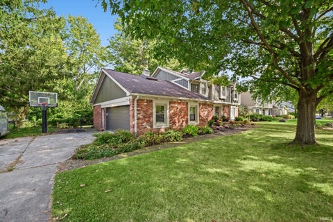 Tiny photo for 651 Hawthorne Drive, Carmel, IN 46033 (MLS # 202642578)