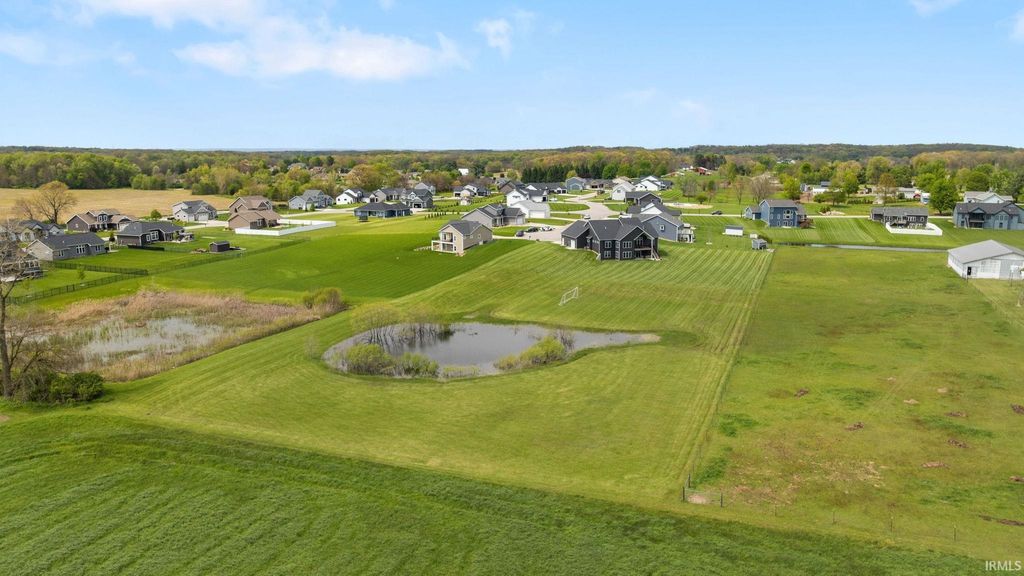 Photo of 56408 White Pine Ridge RDG, Middlebury, IN 46540 (MLS # 202617390)