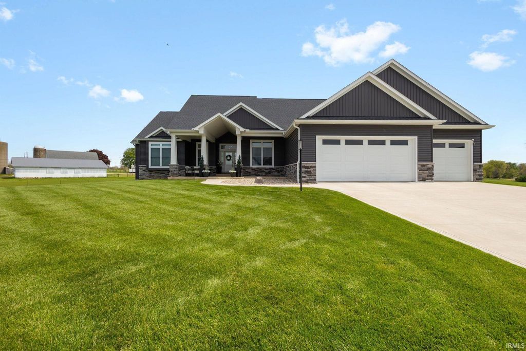 Photo of 56408 White Pine Ridge RDG, Middlebury, IN 46540 (MLS # 202617390)