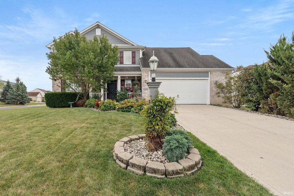 Photo of 3203 Caledon Place, Fort Wayne, IN 46818 (MLS # 202539179)
