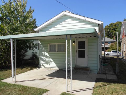 Tiny photo for 433 E Main St, Peru, IN 46970 (MLS # 202541477)