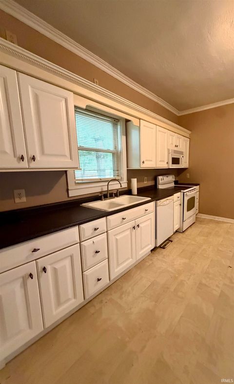 Tiny photo for 407 Water Street, Delphi, IN 46923 (MLS # 202615497)