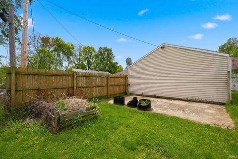Tiny photo for 1610 Hillside Avenue, Fort Wayne, IN 46805 (MLS # 202618358)