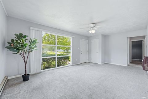 Tiny photo for 1610 Hillside Avenue, Fort Wayne, IN 46805 (MLS # 202618358)