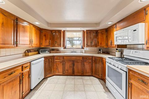 Tiny photo for 3268 E State Road 18, Flora, IN 46929 (MLS # 202613017)