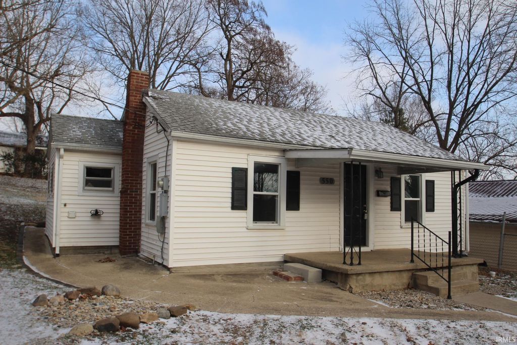 Photo of 550 Elm Street, Wabash, IN 46992 (MLS # 202549842)