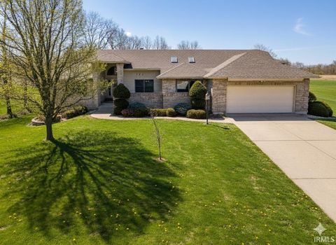 Photo of 0727 S County Road 100 W, Hartford City, IN 47348 (MLS # 202600320)