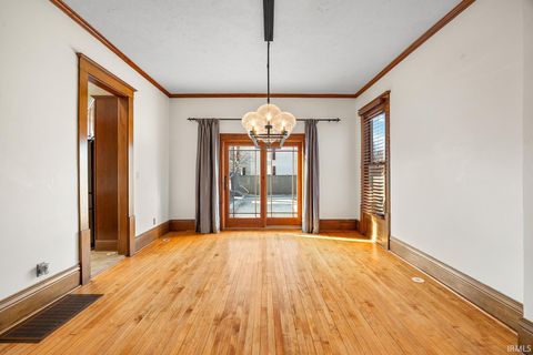 Tiny photo for 400 S Prairie Street, Brookston, IN 47923 (MLS # 202608931)