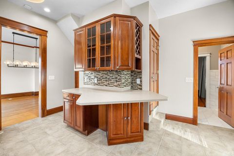 Tiny photo for 400 S Prairie Street, Brookston, IN 47923 (MLS # 202608931)
