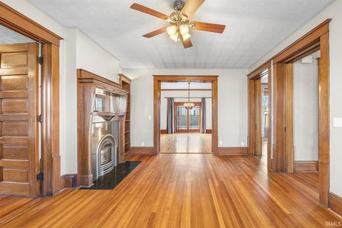 Tiny photo for 400 S Prairie Street, Brookston, IN 47923 (MLS # 202608931)