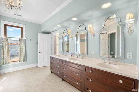 Tiny photo for 400 S Prairie Street, Brookston, IN 47923 (MLS # 202608931)