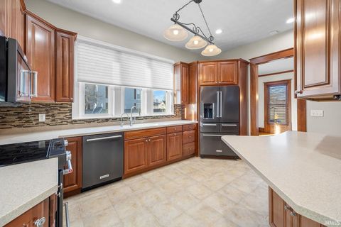 Tiny photo for 400 S Prairie Street, Brookston, IN 47923 (MLS # 202608931)