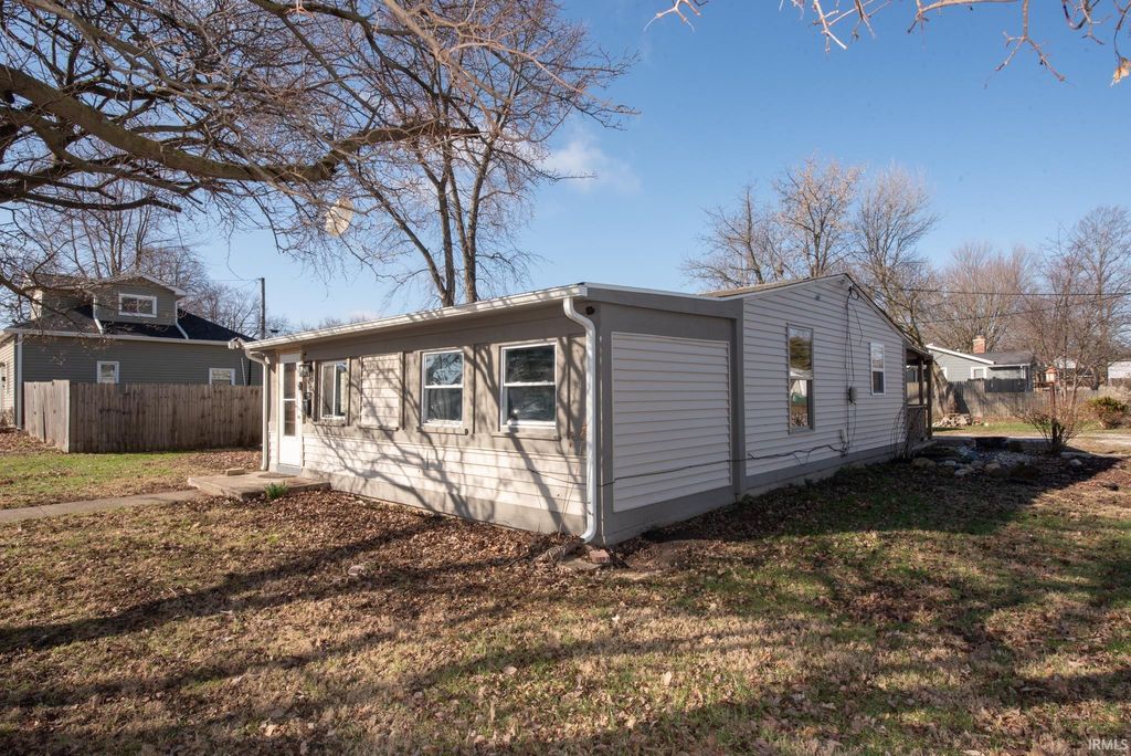 Photo of 708 Evans Street, Lebanon, IN 46052 (MLS # 202608036)