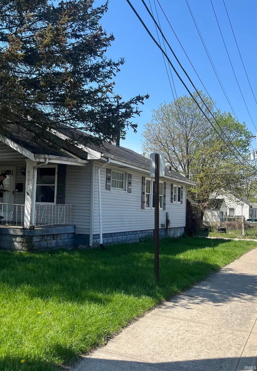 Photo of 2903 Lincoln Street, Anderson, IN 46016 (MLS # 202612612)