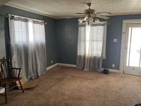 Tiny photo for 2903 Lincoln Street, Anderson, IN 46016 (MLS # 202612612)