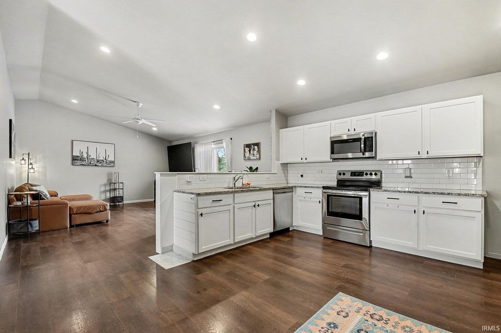 Photo of 29767 Georgia Place Court, Elkhart, IN 46514 (MLS # 202549321)