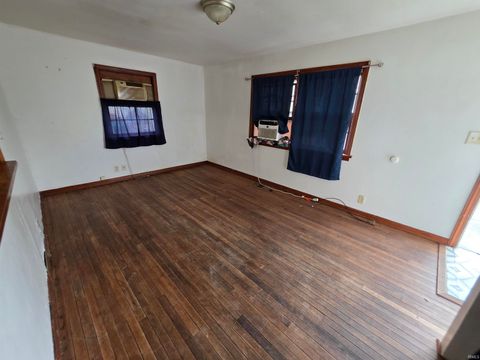 Tiny photo for 121 W 9th Street, Mount Vernon, IN 47620 (MLS # 202611462)