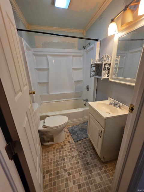 Tiny photo for 121 W 9th Street, Mount Vernon, IN 47620 (MLS # 202611462)