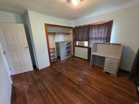 Tiny photo for 121 W 9th Street, Mount Vernon, IN 47620 (MLS # 202611462)