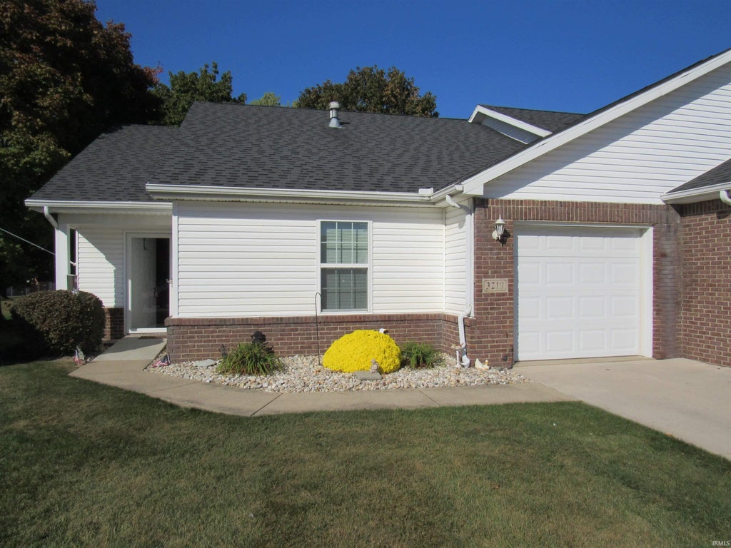Photo of 3219 FRANCES Lane, Kokomo, IN 46902 (MLS # 202643930)