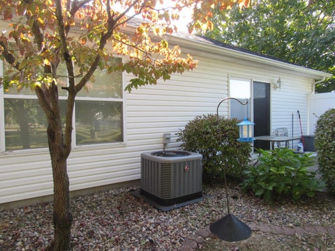 Tiny photo for 3219 FRANCES Lane, Kokomo, IN 46902 (MLS # 202643930)