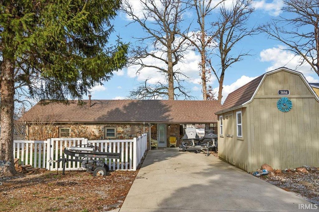 Photo of 3884 E Forest Lodge Loop, Monticello, IN 47960 (MLS # 202608478)