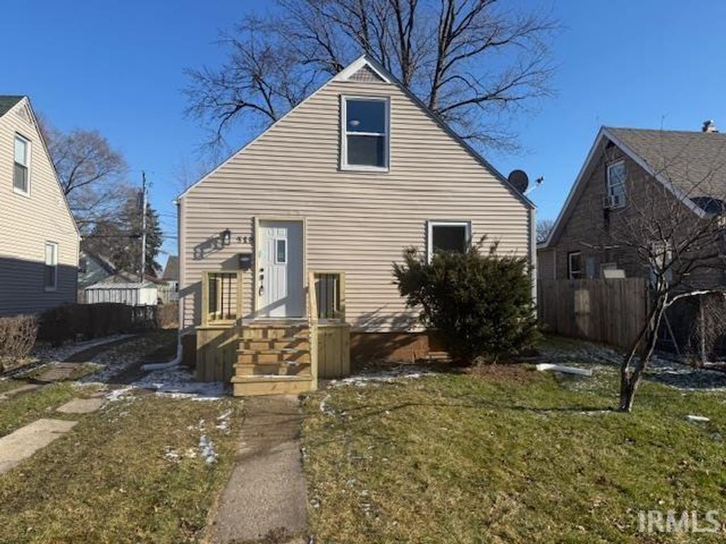 Photo of 518 S Falcon Street, South Bend, IN 46619 (MLS # 202602113)