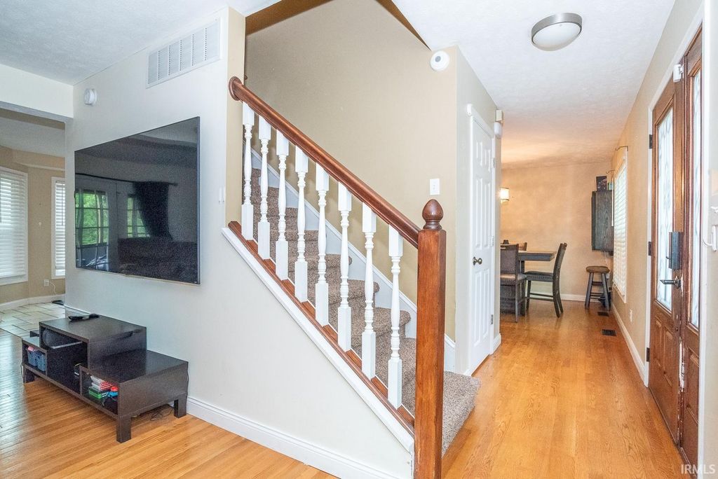 Photo of 3319 S Daniel Court, Bloomington, IN 47401 (MLS # 202617309)