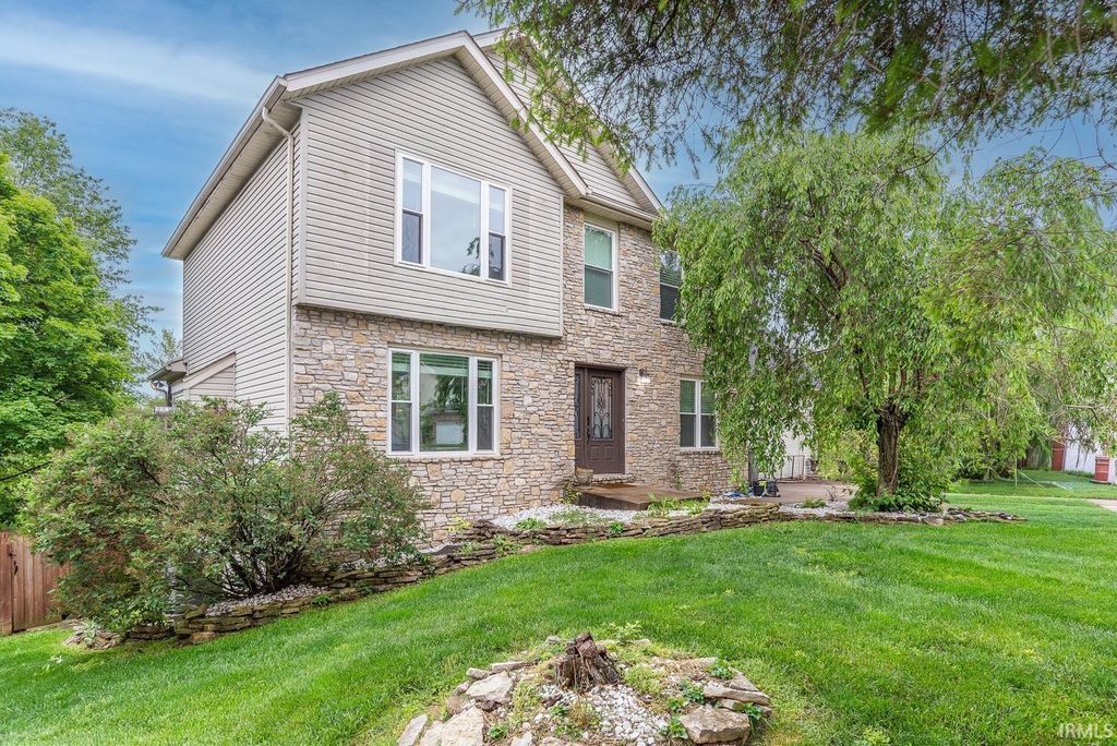 Photo of 3319 S Daniel Court, Bloomington, IN 47401 (MLS # 202617309)