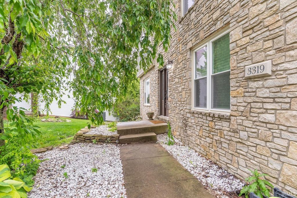 Photo of 3319 S Daniel Court, Bloomington, IN 47401 (MLS # 202617309)