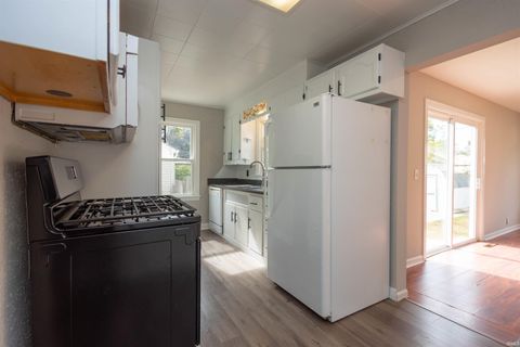 Tiny photo for 1310 Sinton Avenue, Lafayette, IN 47905 (MLS # 202542082)