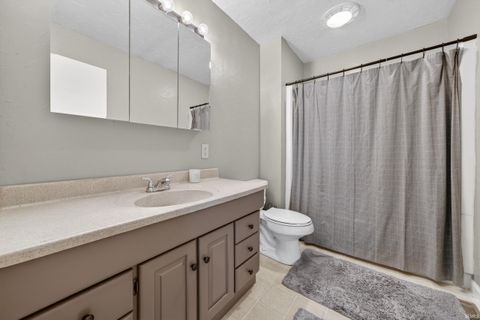 Tiny photo for 512 Secretariat Circle, Kokomo, IN 46901 (MLS # 202614832)