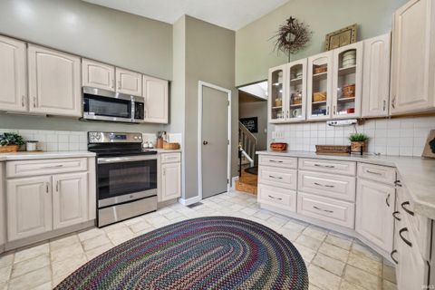 Tiny photo for 512 Secretariat Circle, Kokomo, IN 46901 (MLS # 202614832)