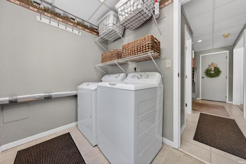 Tiny photo for 512 Secretariat Circle, Kokomo, IN 46901 (MLS # 202614832)